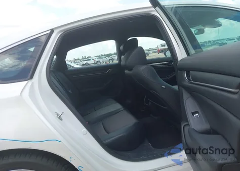 2018 Honda Accord Sport z USA, uszkodzony, nr VIN 1HGCV1F33JA209526